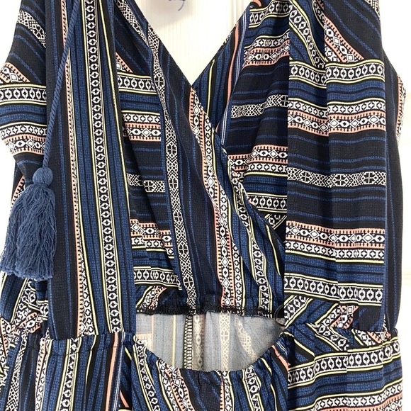 NWT BCBGeneration Navy-Multi Printed Cutout Back Jumpsuit w/ Pockets Medium - Picture 7 of 11